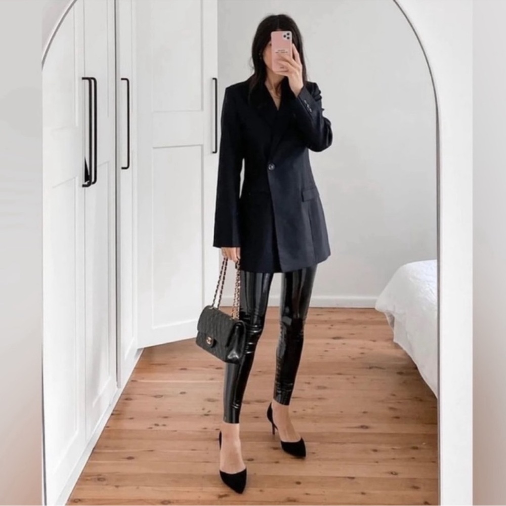 NWT Commando Black Control Faux Patent Leather Leggings 
size XL